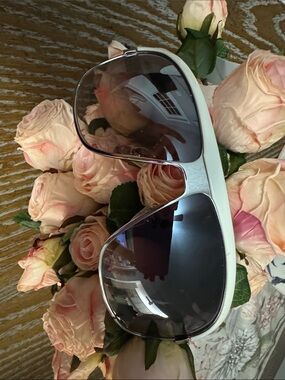 Guess White Frame Sunglasses with Grey Mirrored Lenses